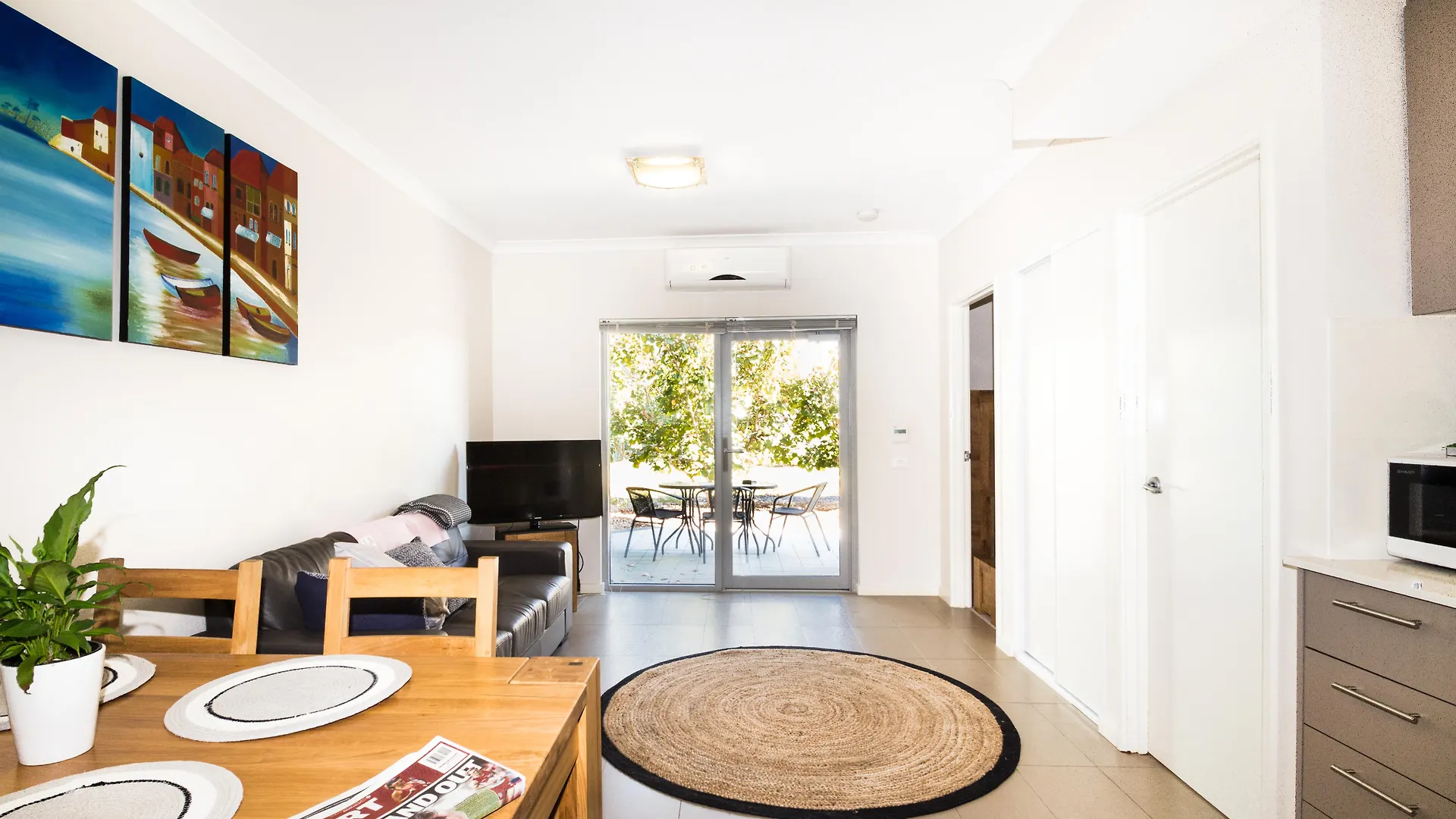 Airport Apartments By Vetroblu Perth 4*,