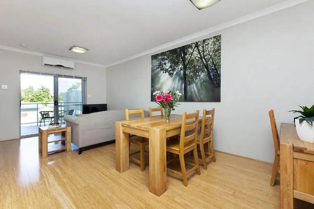 Airport Apartments By Vetroblu Perth 4*,