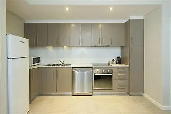 Airport Apartments By Vetroblu Perth Apart Otel