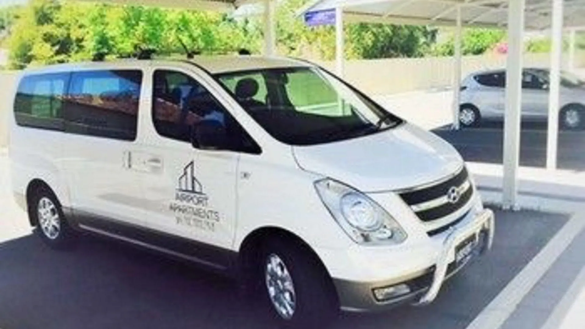 Airport Apartments By Vetroblu Perth Apart Otel