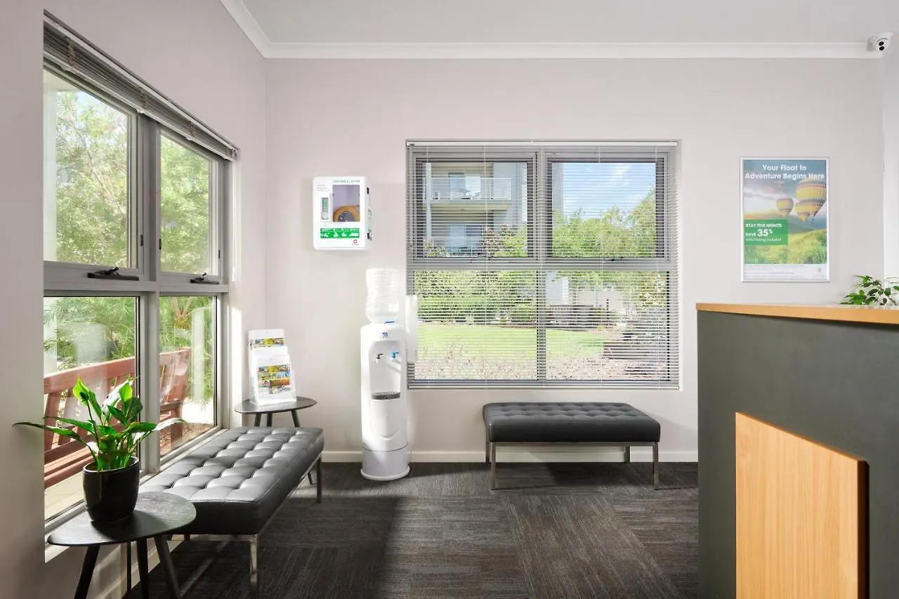 Airport Apartments By Vetroblu Perth 4*,  Australia