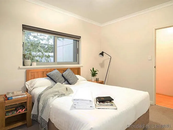 Airport Apartments By Vetroblu Perth 4*,  Australia