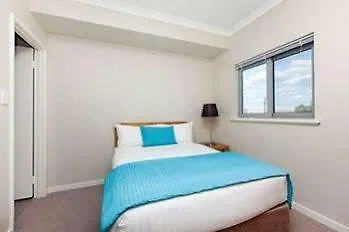 Airport Apartments By Vetroblu Perth Aparthotel